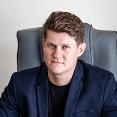 Алексей Максименков